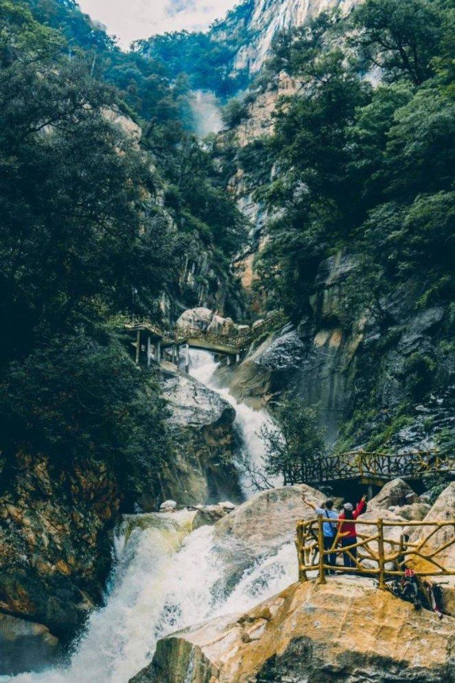 麦克斯：兄弟魔咒